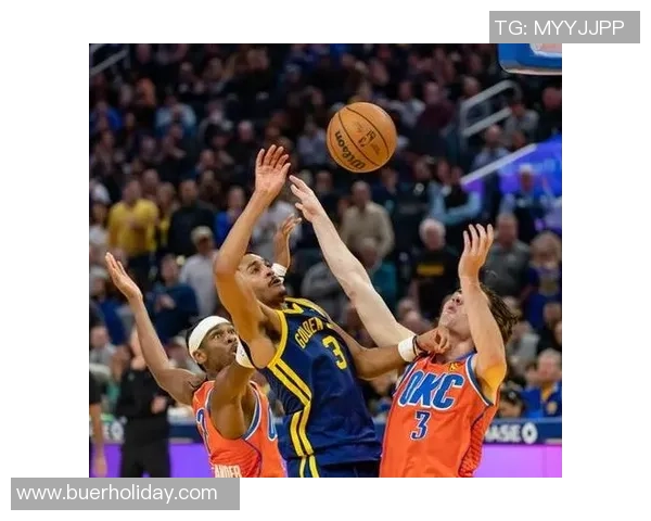 2016-17赛季常规赛勇士与雷霆激战回顾及精彩瞬间分析